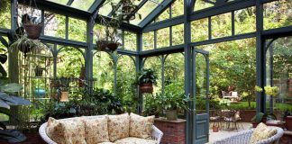 ruang bersantai di greenhouse